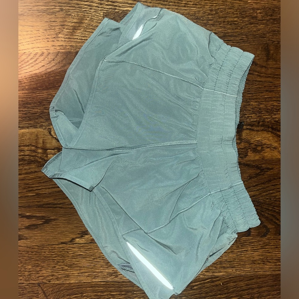 Teal lululemon hotty hot shorts 2.5 inch